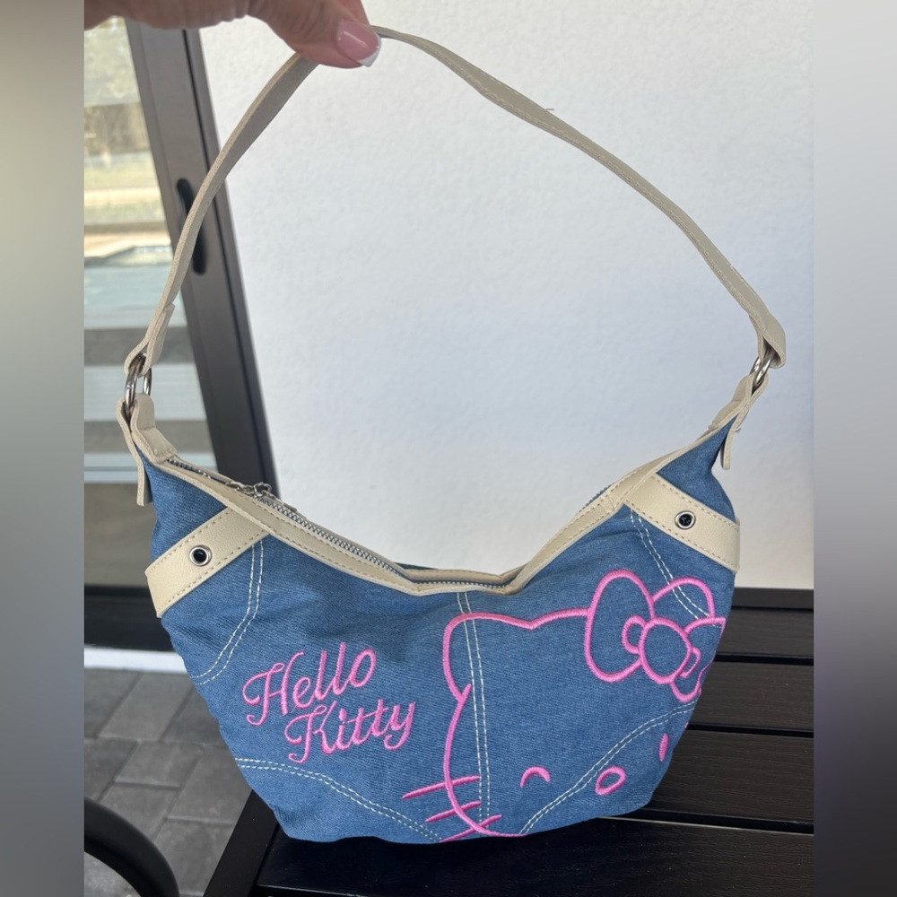 NWOT Hello Kitty Blue and Pink Shoulder Bag